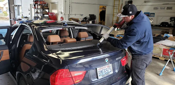 Joe's Auto Glass technician